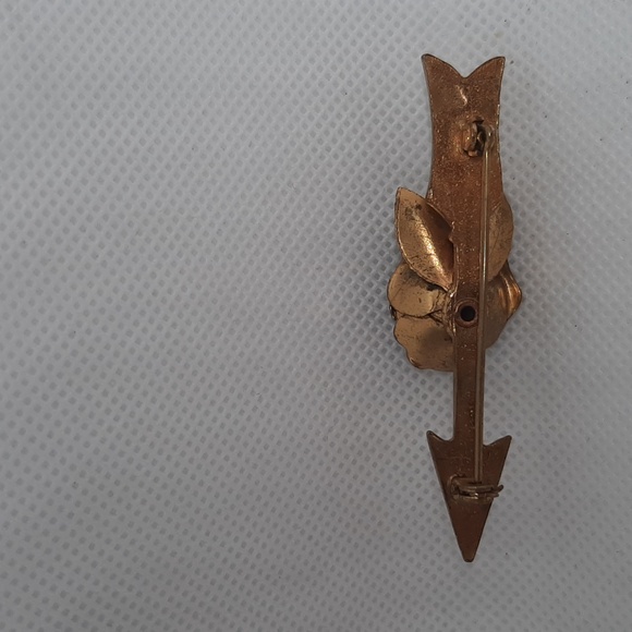Vintage 1948 Signed Coro Brooch Rose and Arrow - Picture 4 of 9
